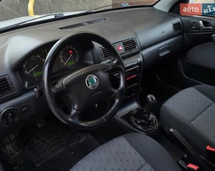 Білий Шкода Октавія, об'ємом двигуна 1.6 л та пробігом 230 тис. км за 4999 $, фото 23 на Automoto.ua