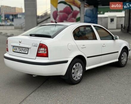 Белый Шкода Октавия, объемом двигателя 1.6 л и пробегом 261 тыс. км за 4750 $, фото 5 на Automoto.ua