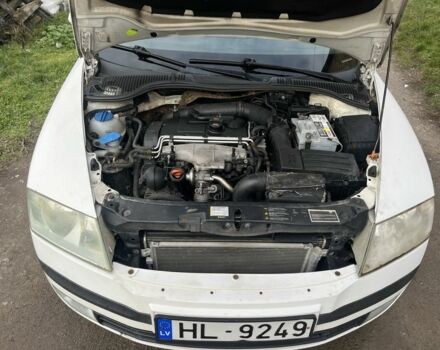 Білий Шкода Октавія, об'ємом двигуна 2 л та пробігом 285 тис. км за 2000 $, фото 17 на Automoto.ua