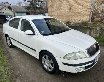 Білий Шкода Октавія, об'ємом двигуна 2 л та пробігом 285 тис. км за 2000 $, фото 2 на Automoto.ua