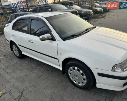 Белый Шкода Октавия, объемом двигателя 1.6 л и пробегом 213 тыс. км за 4500 $, фото 9 на Automoto.ua