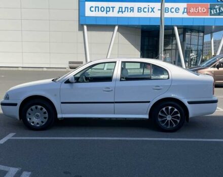 Белый Шкода Октавия, объемом двигателя 1.6 л и пробегом 261 тыс. км за 4700 $, фото 3 на Automoto.ua