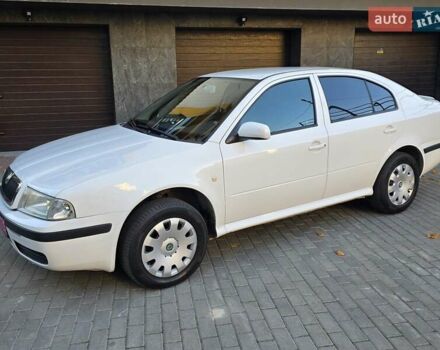 Білий Шкода Октавія, об'ємом двигуна 1.6 л та пробігом 230 тис. км за 4999 $, фото 3 на Automoto.ua