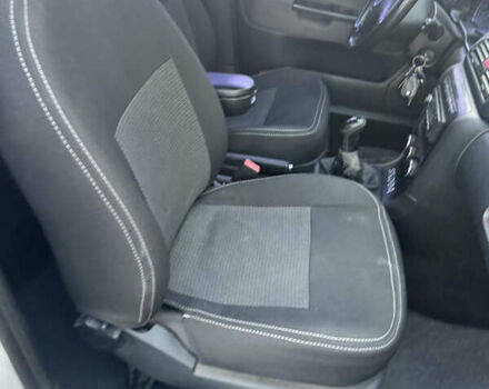 Белый Шкода Октавия, объемом двигателя 1.6 л и пробегом 213 тыс. км за 4500 $, фото 25 на Automoto.ua