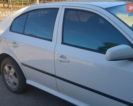 Білий Шкода Октавія, об'ємом двигуна 1.9 л та пробігом 330 тис. км за 6000 $, фото 3 на Automoto.ua