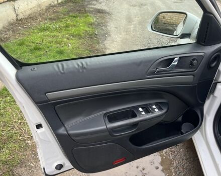 Білий Шкода Октавія, об'ємом двигуна 2 л та пробігом 285 тис. км за 2000 $, фото 13 на Automoto.ua