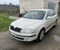 Білий Шкода Октавія, об'ємом двигуна 2 л та пробігом 285 тис. км за 2000 $, фото 1 на Automoto.ua