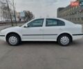 Белый Шкода Октавия, объемом двигателя 1.6 л и пробегом 273 тыс. км за 4500 $, фото 1 на Automoto.ua
