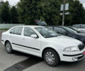 Белый Шкода Октавия, объемом двигателя 1.6 л и пробегом 185 тыс. км за 7800 $, фото 1 на Automoto.ua