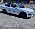 Белый Шкода Октавия, объемом двигателя 1.6 л и пробегом 322 тыс. км за 4900 $, фото 1 на Automoto.ua