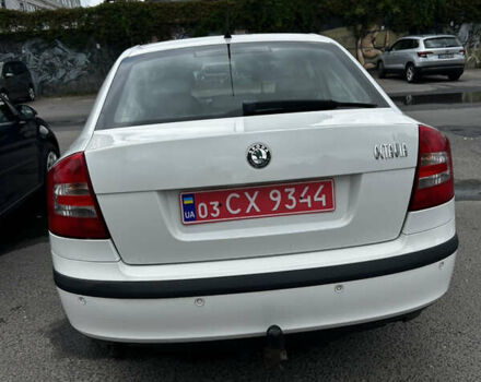 Белый Шкода Октавия, объемом двигателя 1.6 л и пробегом 185 тыс. км за 7800 $, фото 14 на Automoto.ua