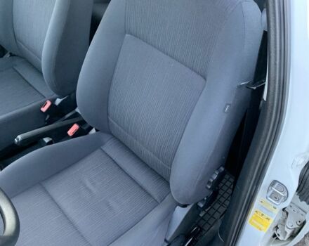 Білий Шкода Октавія, об'ємом двигуна 1.6 л та пробігом 181 тис. км за 7800 $, фото 19 на Automoto.ua