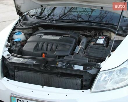 Белый Шкода Октавия, объемом двигателя 1.59 л и пробегом 216 тыс. км за 8500 $, фото 8 на Automoto.ua