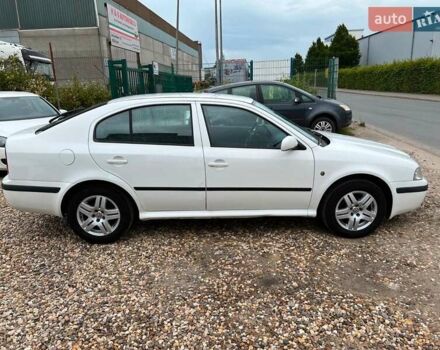 Белый Шкода Октавия, объемом двигателя 1.6 л и пробегом 173 тыс. км за 5499 $, фото 1 на Automoto.ua