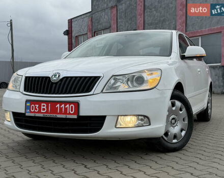 Белый Шкода Октавия, объемом двигателя 1.6 л и пробегом 231 тыс. км за 7150 $, фото 1 на Automoto.ua