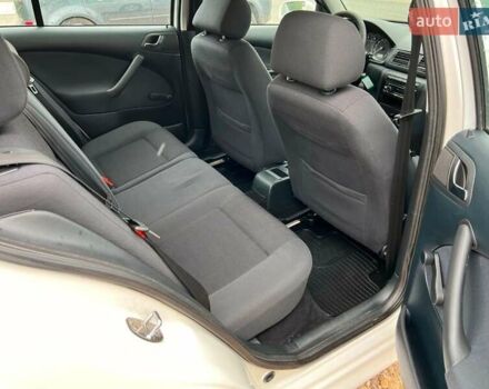 Белый Шкода Октавия, объемом двигателя 1.6 л и пробегом 173 тыс. км за 5499 $, фото 5 на Automoto.ua