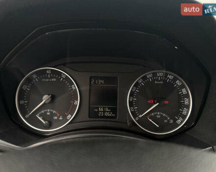 Белый Шкода Октавия, объемом двигателя 1.6 л и пробегом 231 тыс. км за 7150 $, фото 43 на Automoto.ua