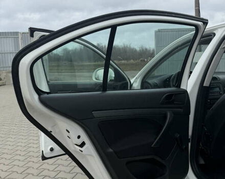 Белый Шкода Октавия, объемом двигателя 1.6 л и пробегом 231 тыс. км за 7150 $, фото 30 на Automoto.ua
