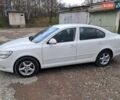 Белый Шкода Октавия, объемом двигателя 1.6 л и пробегом 270 тыс. км за 7250 $, фото 2 на Automoto.ua