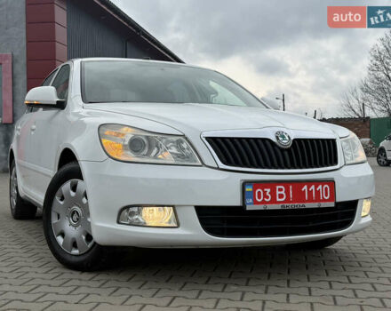 Белый Шкода Октавия, объемом двигателя 1.6 л и пробегом 231 тыс. км за 7150 $, фото 7 на Automoto.ua