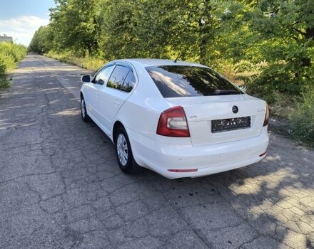 Білий Шкода Октавія, об'ємом двигуна 1.6 л та пробігом 186 тис. км за 6950 $, фото 1 на Automoto.ua