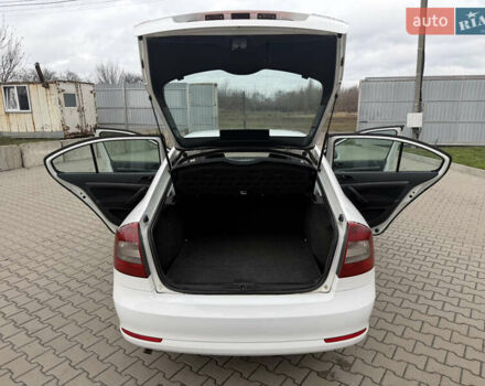 Белый Шкода Октавия, объемом двигателя 1.6 л и пробегом 231 тыс. км за 7150 $, фото 41 на Automoto.ua