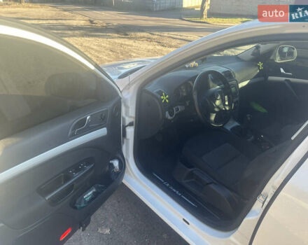 Белый Шкода Октавия, объемом двигателя 1.6 л и пробегом 266 тыс. км за 7700 $, фото 8 на Automoto.ua