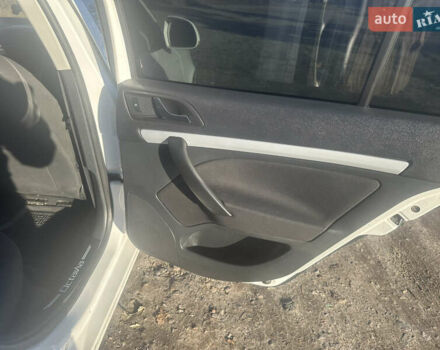 Белый Шкода Октавия, объемом двигателя 1.6 л и пробегом 266 тыс. км за 7700 $, фото 4 на Automoto.ua