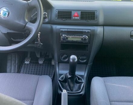 Білий Шкода Октавія, об'ємом двигуна 1.6 л та пробігом 181 тис. км за 7800 $, фото 6 на Automoto.ua