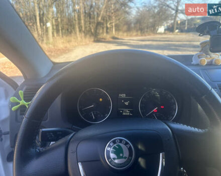 Белый Шкода Октавия, объемом двигателя 1.6 л и пробегом 266 тыс. км за 7700 $, фото 11 на Automoto.ua