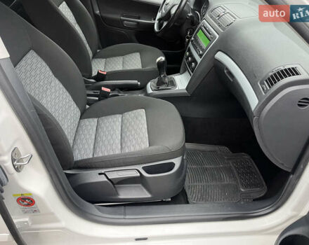 Белый Шкода Октавия, объемом двигателя 1.4 л и пробегом 187 тыс. км за 6500 $, фото 16 на Automoto.ua