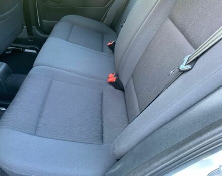 Білий Шкода Октавія, об'ємом двигуна 1.6 л та пробігом 181 тис. км за 7800 $, фото 5 на Automoto.ua