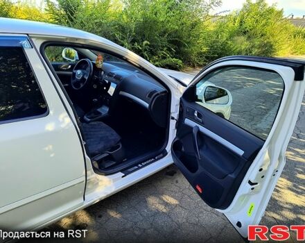 Білий Шкода Октавія, об'ємом двигуна 1.6 л та пробігом 189 тис. км за 6999 $, фото 3 на Automoto.ua