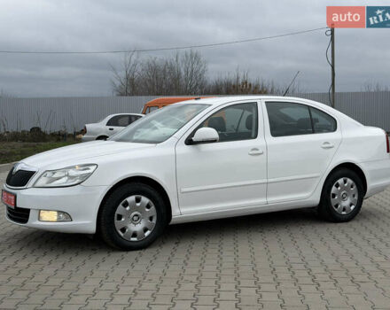 Белый Шкода Октавия, объемом двигателя 1.6 л и пробегом 231 тыс. км за 7150 $, фото 14 на Automoto.ua