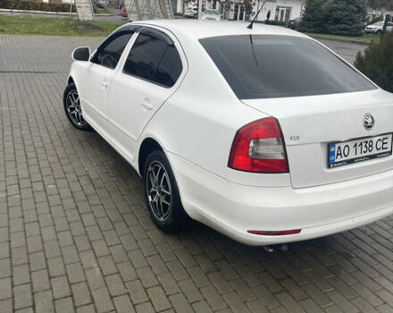 Белый Шкода Октавия, объемом двигателя 1.9 л и пробегом 299 тыс. км за 7000 $, фото 5 на Automoto.ua