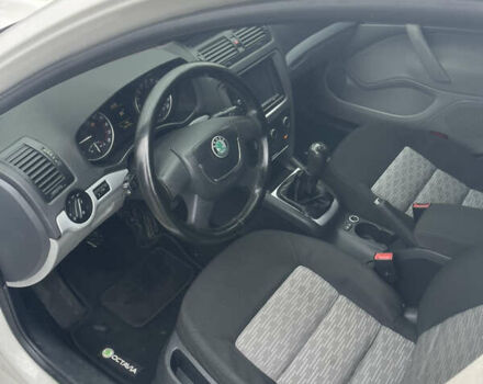 Белый Шкода Октавия, объемом двигателя 1.9 л и пробегом 299 тыс. км за 7000 $, фото 8 на Automoto.ua