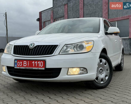 Белый Шкода Октавия, объемом двигателя 1.6 л и пробегом 231 тыс. км за 7150 $, фото 4 на Automoto.ua
