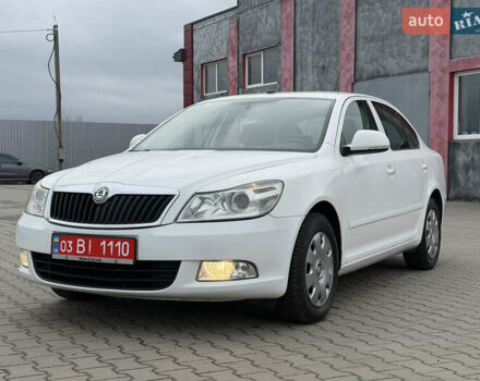 Белый Шкода Октавия, объемом двигателя 1.6 л и пробегом 231 тыс. км за 7150 $, фото 13 на Automoto.ua