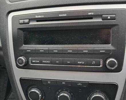 Белый Шкода Октавия, объемом двигателя 1.6 л и пробегом 270 тыс. км за 7250 $, фото 7 на Automoto.ua