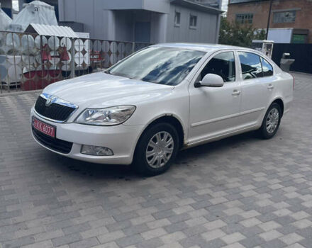 Белый Шкода Октавия, объемом двигателя 1.4 л и пробегом 214 тыс. км за 6800 $, фото 4 на Automoto.ua