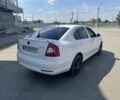 Белый Шкода Октавия, объемом двигателя 1.8 л и пробегом 216 тыс. км за 8400 $, фото 4 на Automoto.ua