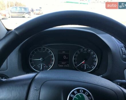 Шкода Октавия 2010 в Перечине на Automoto.ua Белый Шкода Октавия, объемом двигателя 1.9 л и пробегом 250 тыс. км за 8500 $, фото 5 на Automoto.ua