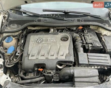 Белый Шкода Октавия, объемом двигателя 1.97 л и пробегом 240 тыс. км за 8700 $, фото 2 на Automoto.ua