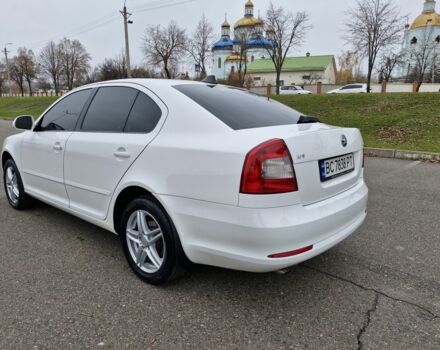 Білий Шкода Октавія, об'ємом двигуна 1.6 л та пробігом 200 тис. км за 8300 $, фото 5 на Automoto.ua