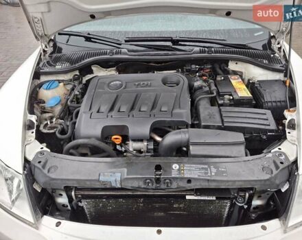 Белый Шкода Октавия, объемом двигателя 1.6 л и пробегом 240 тыс. км за 8100 $, фото 26 на Automoto.ua