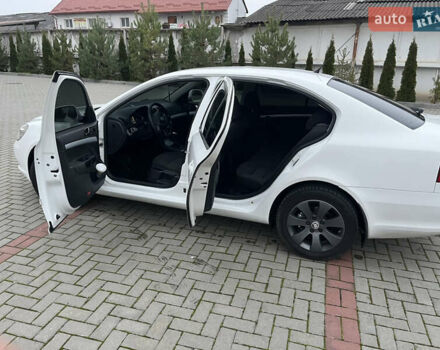 Белый Шкода Октавия, объемом двигателя 1.6 л и пробегом 286 тыс. км за 7500 $, фото 12 на Automoto.ua