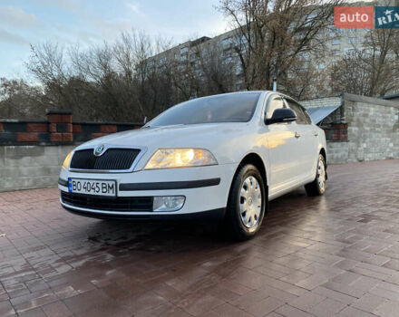 Білий Шкода Октавія, об'ємом двигуна 1.6 л та пробігом 330 тис. км за 6688 $, фото 2 на Automoto.ua