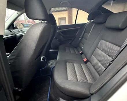 Белый Шкода Октавия, объемом двигателя 1.9 л и пробегом 299 тыс. км за 6700 $, фото 5 на Automoto.ua