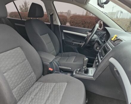 Білий Шкода Октавія, об'ємом двигуна 1.6 л та пробігом 200 тис. км за 8300 $, фото 10 на Automoto.ua