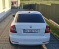 Шкода Октавия 2010 в Тернополе на Automoto.ua Белый Шкода Октавия, объемом двигателя 1.9 л и пробегом 347 тыс. км за 7500 $, фото 5 на Automoto.ua